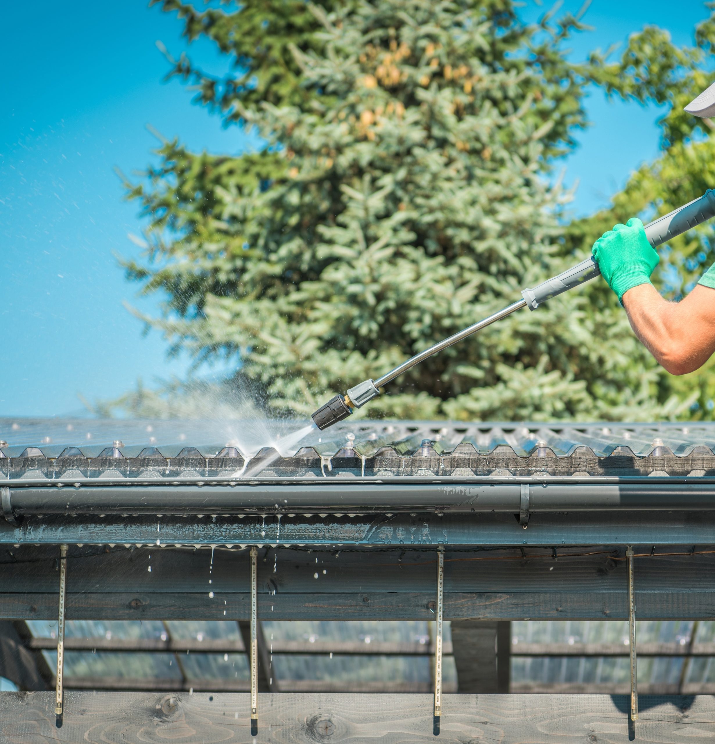roof cleaning company in marbella, spain