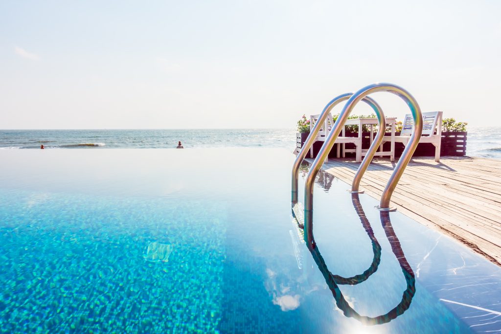 Marbella Swimming pool cleaning