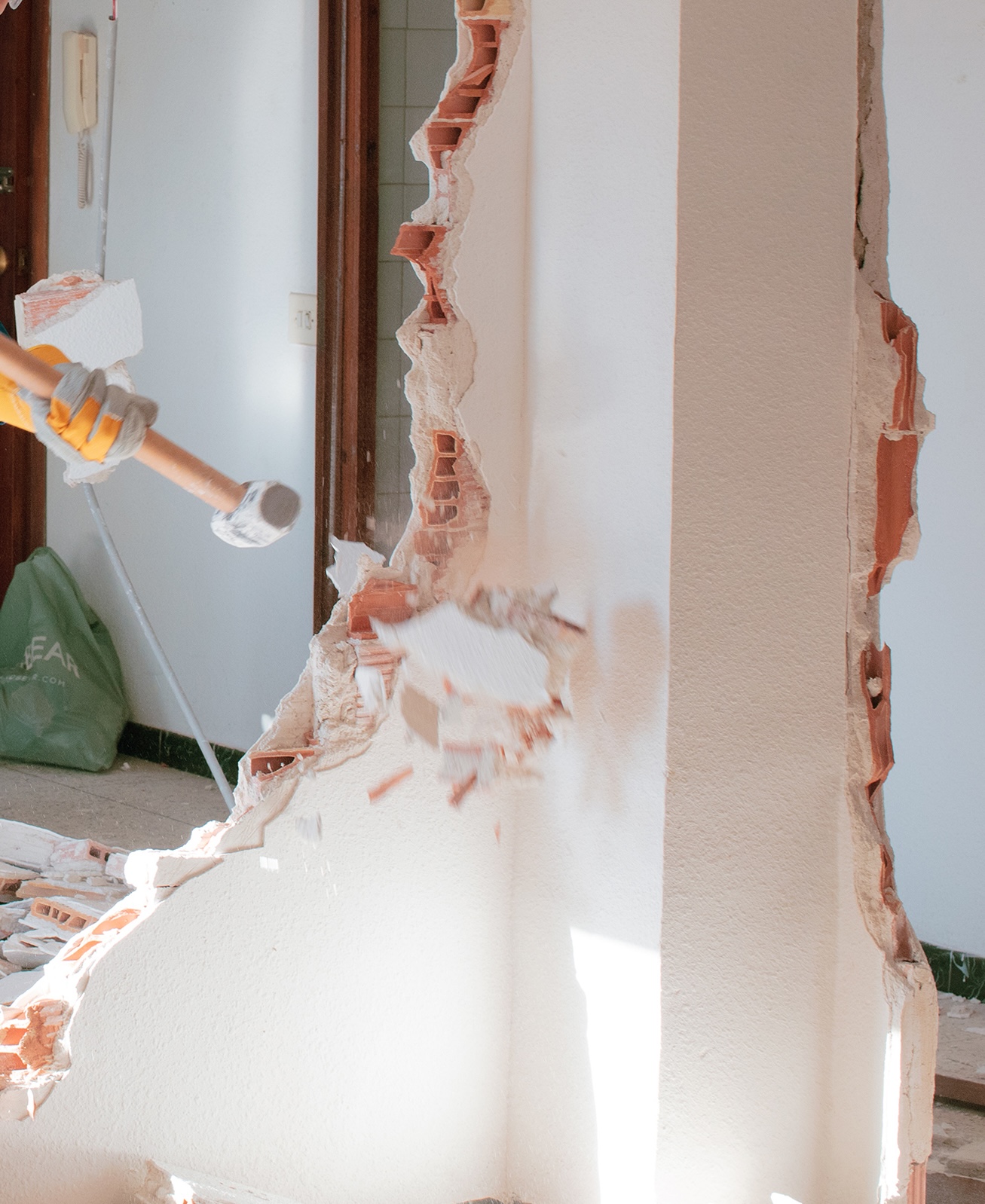 professional wall demolition in marbella